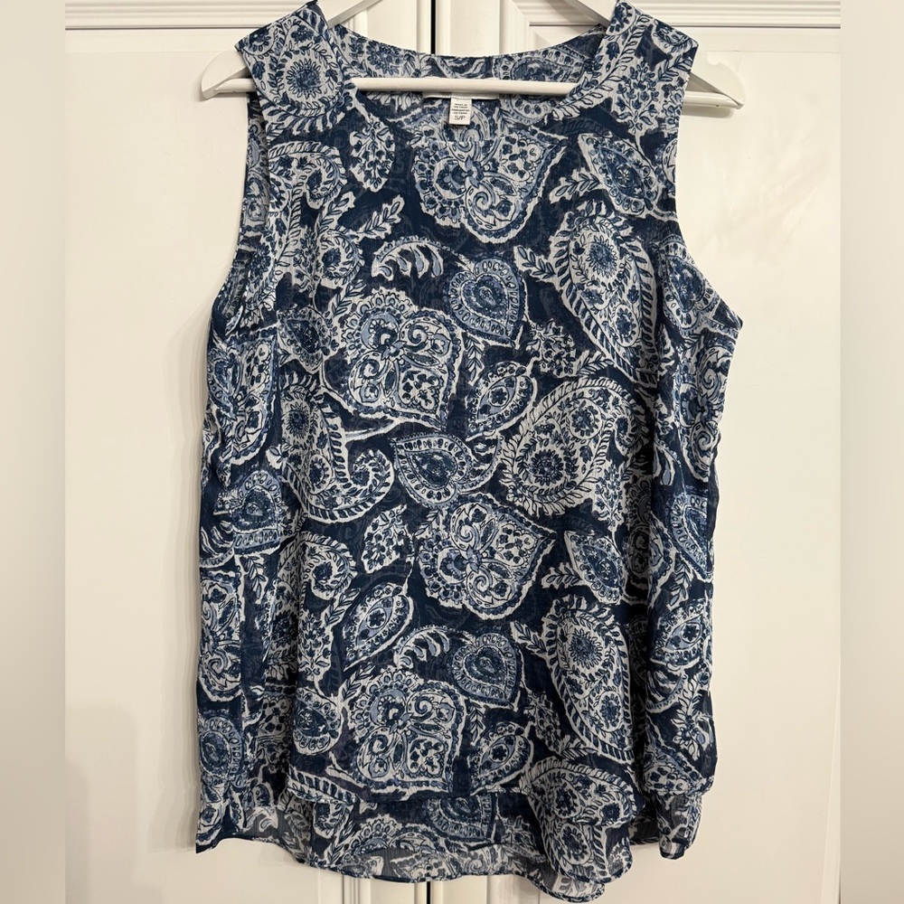 Cristina B Women's Sz Small Blue and White Paisley Sleeveless Blouse Scoop Neck